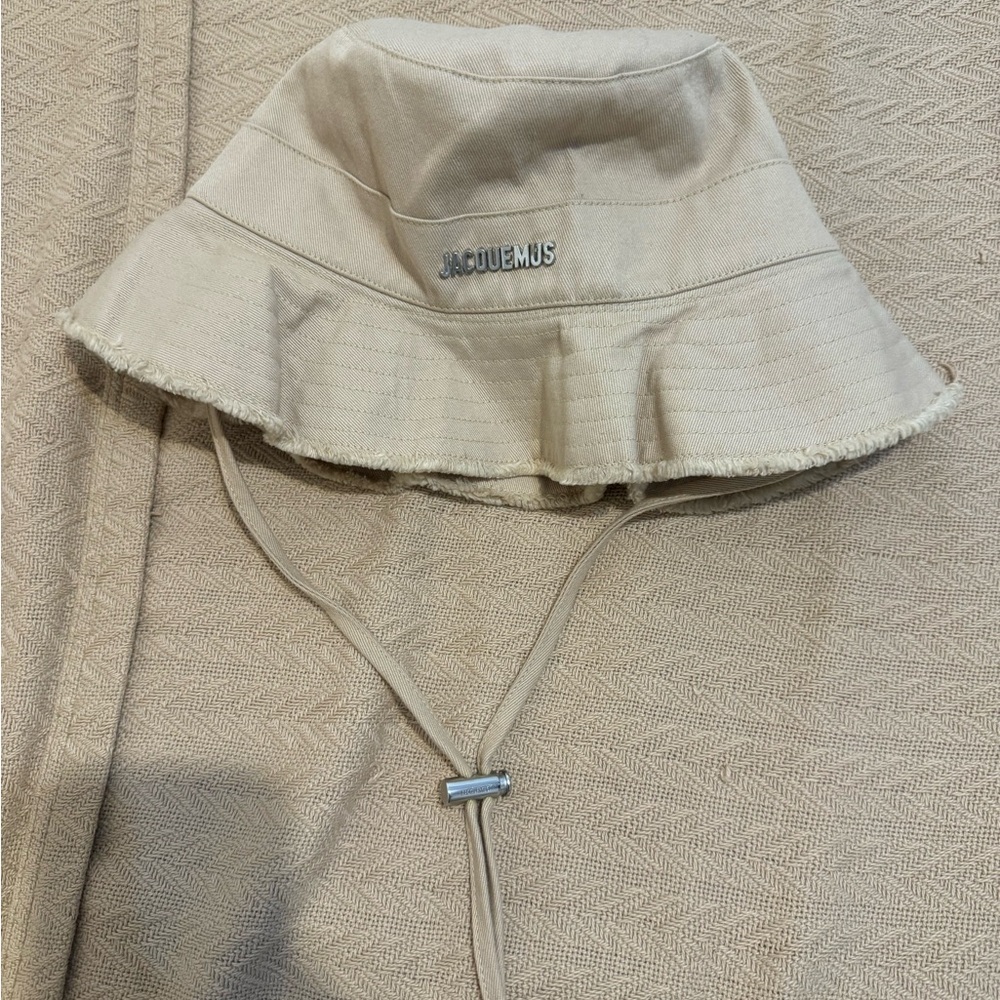 Jacquemus Large brim bucket hat size 58 beige